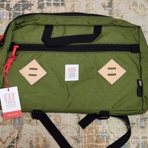 Topo Mountain Briefcase